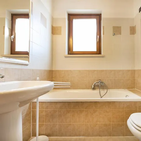 Dimora Santa Cristina Ceredello Apartment